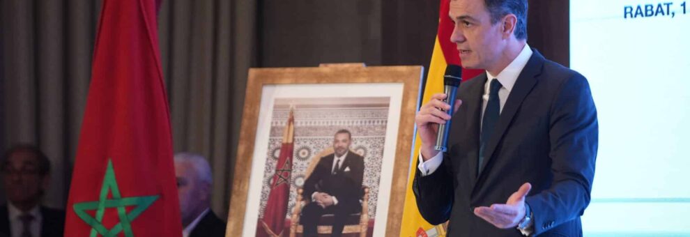 El presidente de Gobierno, Pedro Sánchez, interviene en el acto de clausura del Foro Empresarial España-Marruecos, que se celebra en el marco de la XII Reunión de Alto Nivel Marruecos-España, en el Rabat Marriott Hotel, en Rabat (Marruecos).