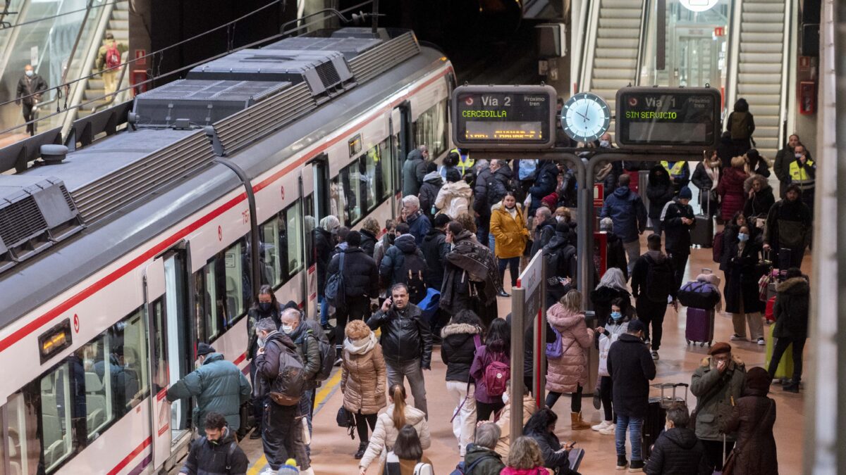 Andén de Cercanías, en la estación Puerta de Atocha-Almudena Grandes