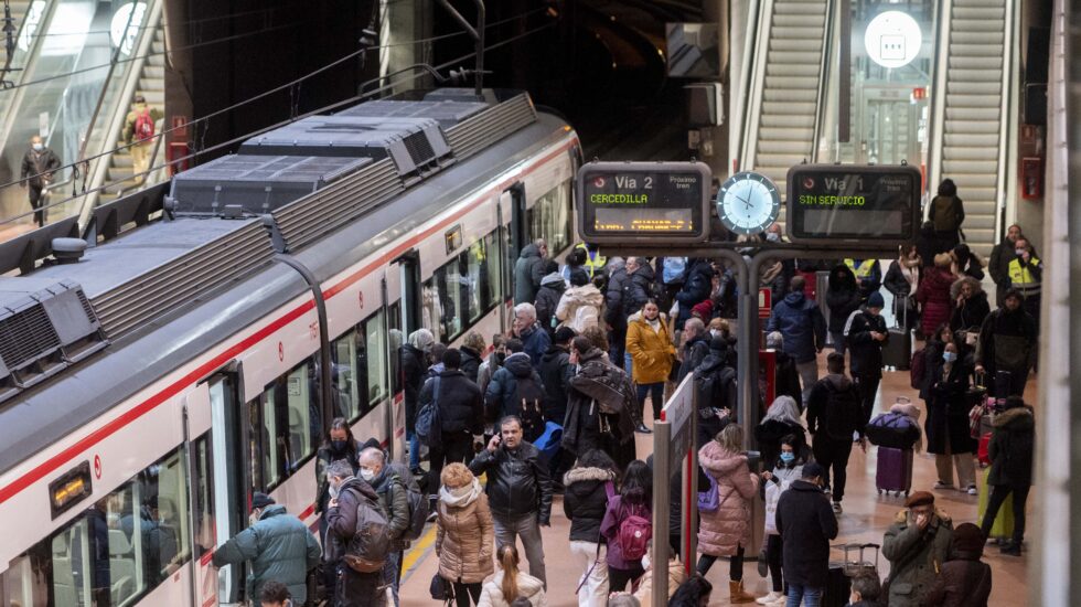 Andén de Cercanías, en la estación Puerta de Atocha-Almudena Grandes