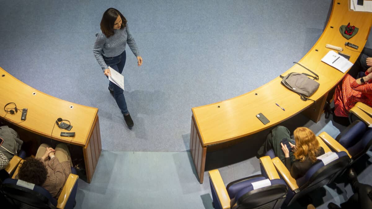 La ministra de Derechos Sociales y Agenda 2030, Ione Belarra, durante la presentación de la Estrategia estatal de Desinstitucionalización, en la sede del Ministerio, a 8 de febrero de 2023, en Madrid (España). El Ministerio de Derechos Sociales y Agenda 2030 celebra la presentación de la Estrategia estatal de Desinstitucionalización 'para una buena vida en comunidad' con la finalidad de crear un marco que favorezca la transformación del modelo de cuidados y apoyos promoviendo la vida independiente y la atención centrada en la persona en el entorno comunitario. 08 FEBRERO 2023;MADRID;MINISTERIO DE DERECHOS SOCIALES;ESTRATEGIA SOCIAL DE DESINSTITUCIONALIZACION Juan Barbosa / Europa Press 08/2/2023