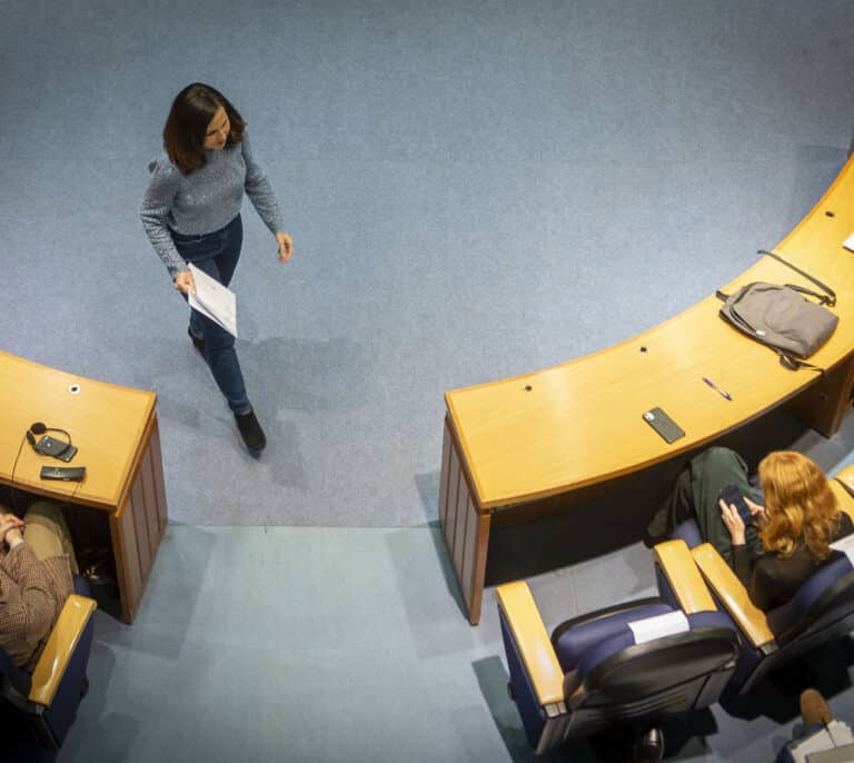 El choque entre PSOE y Podemos deja la ley animal en el alambre