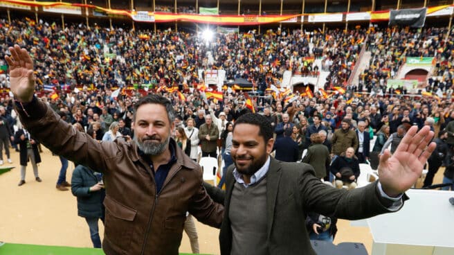 Abascal y Garriga en la plaza de toros de Murcia. Abascal y Garriga en la plaza de toros de Murcia.