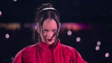 La mansión con cascadas, golf y petanca en la que Rihanna se gastó casi 80.000 euros/noche