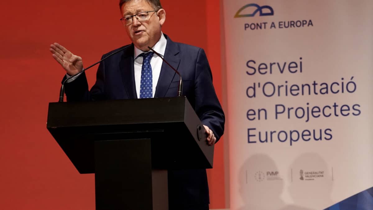 El president de la Generalitat valenciana, Ximo Puig, clausura el acto de presentación de los puntos de asesoramiento sobre fondos europeos GVA Next