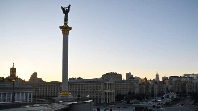 Kiev derriba seis globos rusos avistados en su espacio aéreo Plaza de la Independencia de Kiev, Ucrania