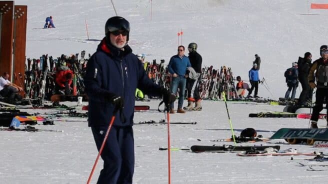 El rey Felipe esquiando en Baqueira Beret este fin de semana