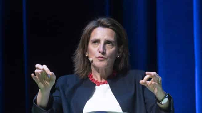 Cepsa y ACE impulsan el primer corredor marítimo de hidrógeno verde desde España a Países Bajos La vicepresidenta Tercera y ministra para la Transición Ecológica y el Reto Demográfico y moderadora, Teresa Ribera, interviene en la mesa redonda: 'Seguridad Energética: Oportunidades y Desafíos para una Unión Energética genuina