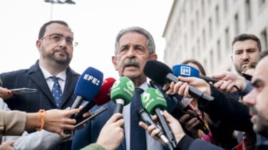 La denuncia de Juan Carlos I contra Revilla incluye exabruptos en actos públicos: "Hay un rey fugado que se queda con los regalos"
