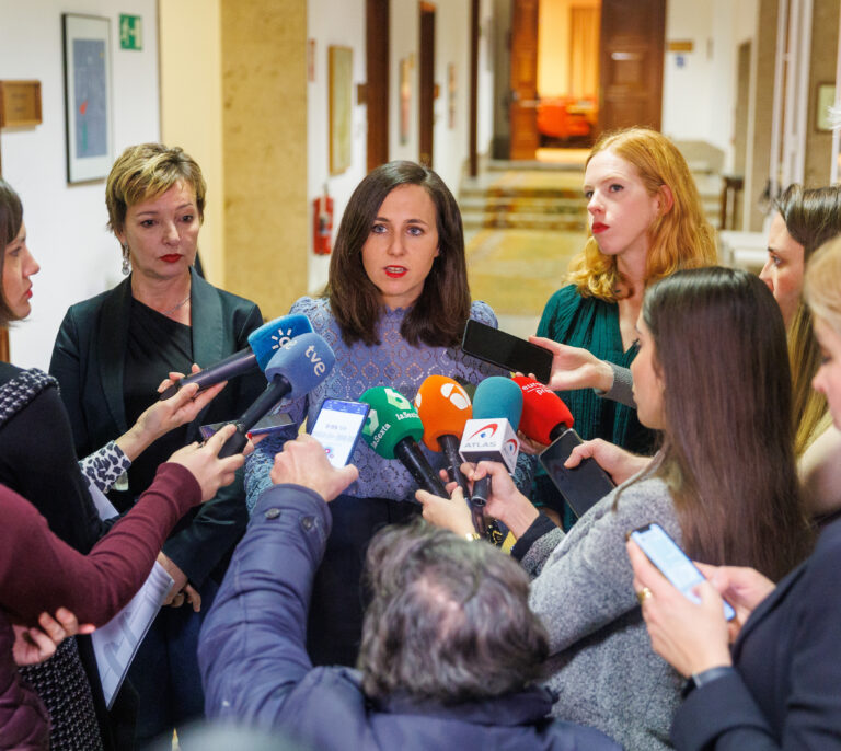 Belarra pregunta a su socio Sánchez: "¿Qué es lo siguiente, mandar soldados españoles a Ucrania?