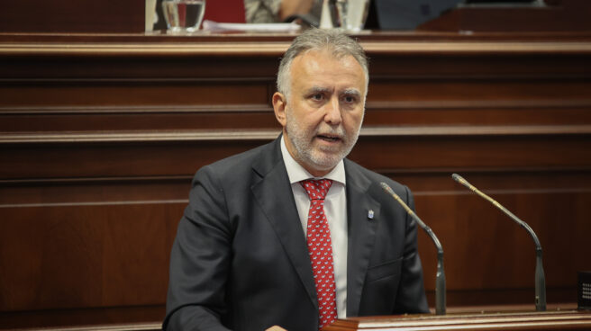 El presidente de Canarias anuncia que el PSOE se personará como acusación popular en el 'caso Mediador' El presidente de Canarias, Ángel Víctor Torres, interviene durante la primera jornada del 'Debate sobre el Estado de la Nacionalidad Canaria de 2023'