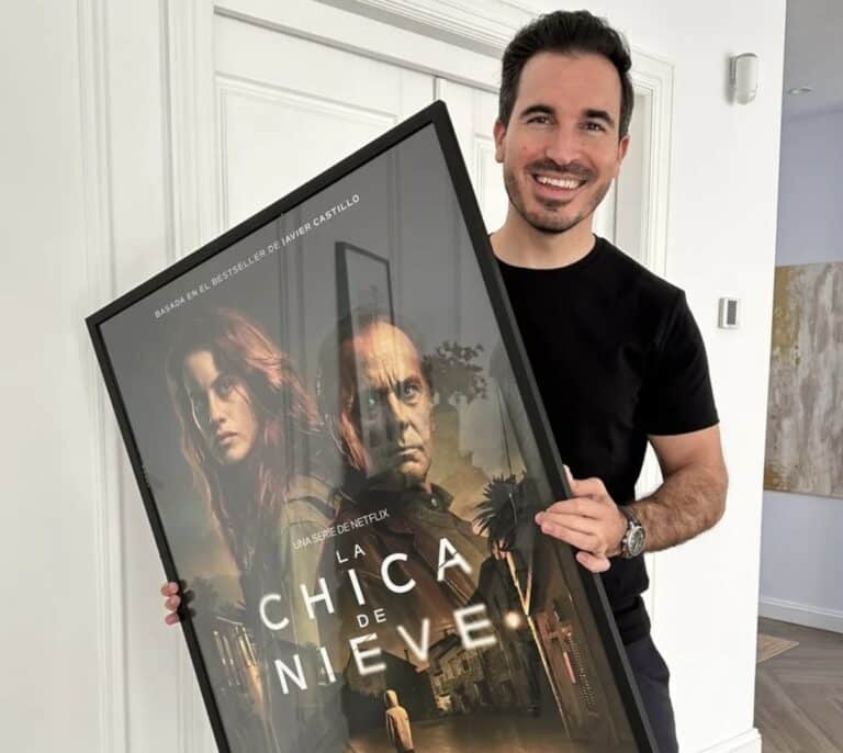 Javier Castillo, el autor alabado por Joël Dicker que ahora es número 1 en Netflix