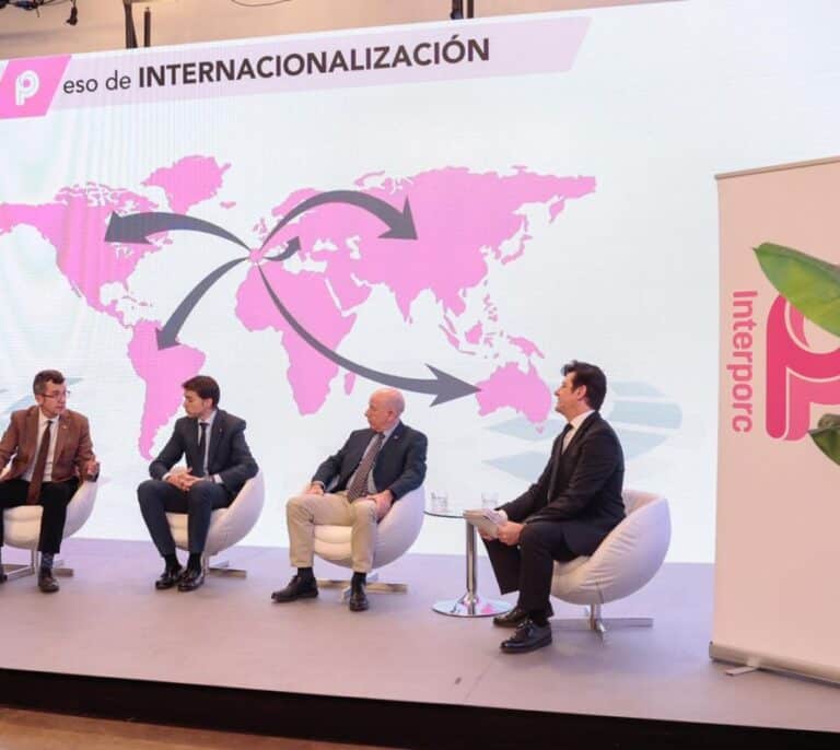 Interporc logra su segundo récord Guinness con un homenaje de 6.300 fotos a las 425.000 personas del sector porcino