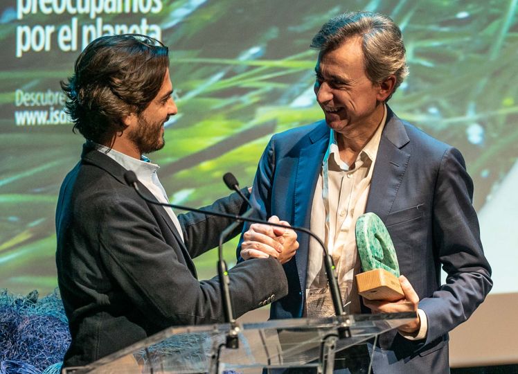 ISDIN, el laboratorio especializado en dermatología en España, premiado por su compromiso con el Mediterráneo