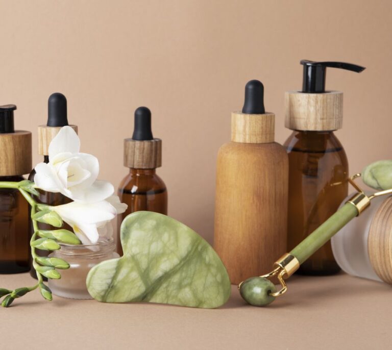 Marcas de cosmética como Rowse, The Beemine Lab y Nasei apuestan por productos sostenibles