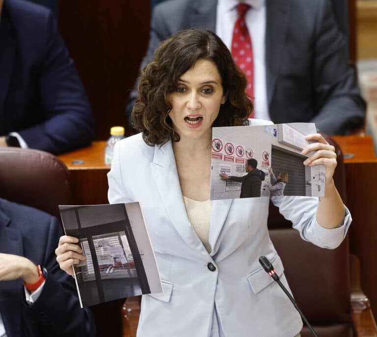 Ayuso defiende a la "clase obrera" ante Sánchez por el caos del  Cercanías