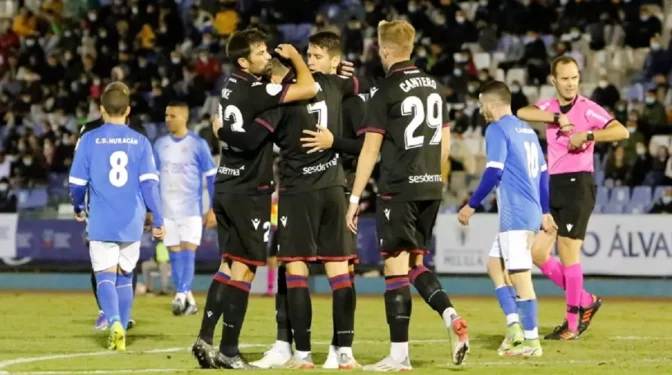 Detienen a seis personas en Melilla por un presunto amaño de un partido de la Copa del Rey para ganar 30.000 euros