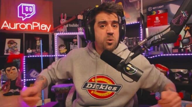 Auronplay habla sobre la polémica relacionada con Yéremi Vargas en un directo de Twitch Auronplay habla sobre la polémica relacionada con Yéremi Vargas en un directo de Twitch