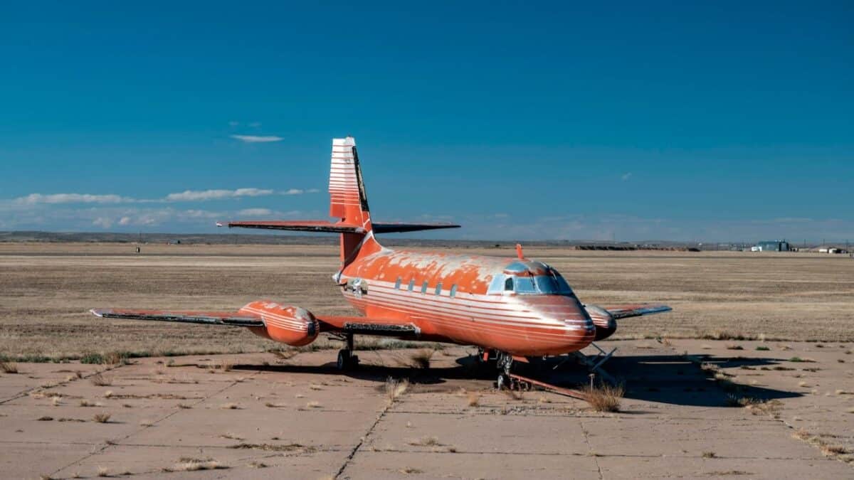 El avión de Elvis Presley se ha vendido tras 40 años abandonado