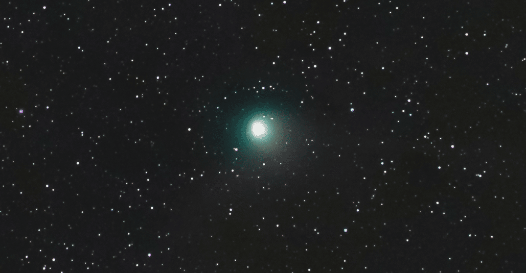 Cometa verde en España 2023 en el cielo nocturno