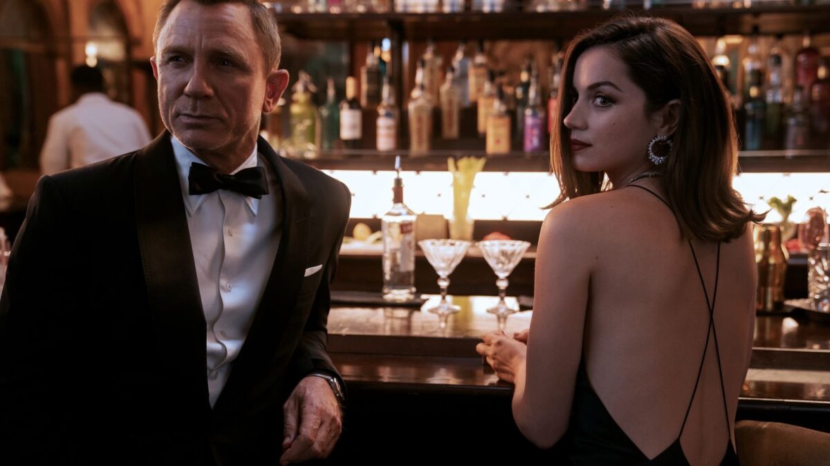 Daniel Craig y Ana de Armas en '007'