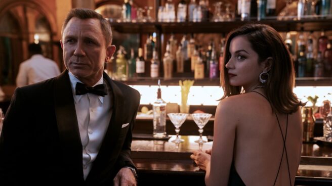 Daniel Craig y Ana de Armas en '007'