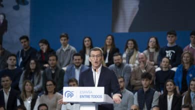 Feijóo tapa las fugas hacia Vox y roba 500.000 votantes al PSOE de Sánchez