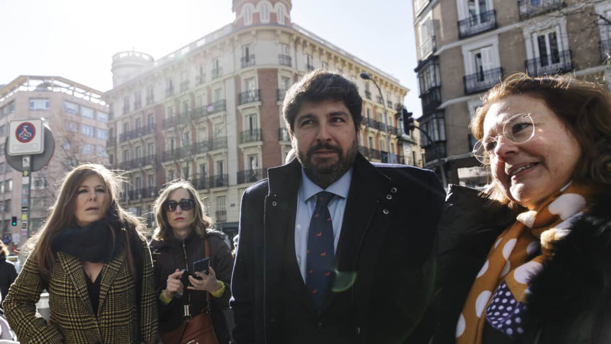 El presidente de Murcia, Fernando López Miras, en la sede del PP en Génova.