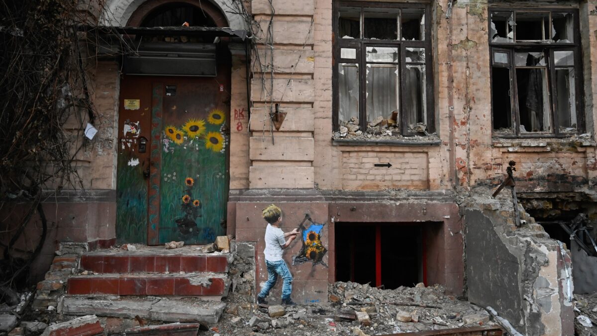 Edificio destruido en Kiev