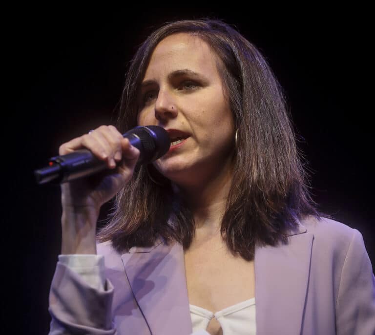 Belarra compara la guerra con el machismo por la "dominación del hombre"