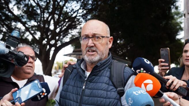 El exdiputado nacional del PSOE Juan Bernardo Fuentes, tras declarar por el caso Mediador ante la jueza que lo dejó en libertad con cargos el miércoles.