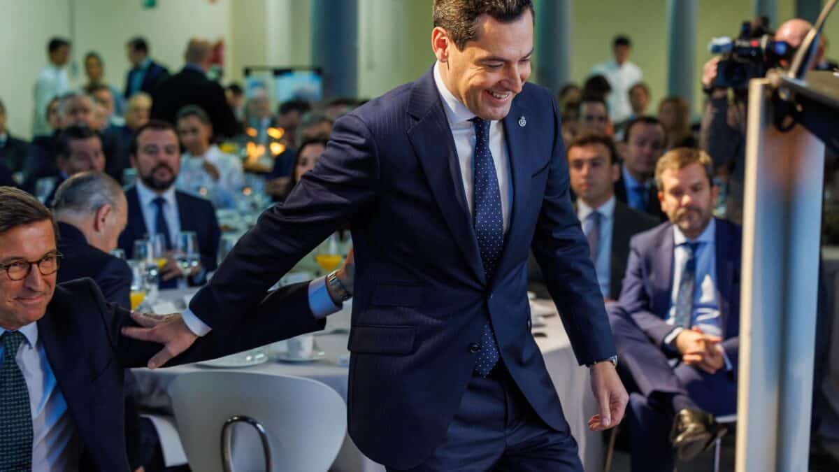 El presidente de la Junta de Andalucía, Juanma Moreno Bonilla, en el desayuno del Foro ABC.