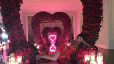 Un olivo centenario, joyas millonarias... los extravagantes regalos de las 'celebs' en San Valentín