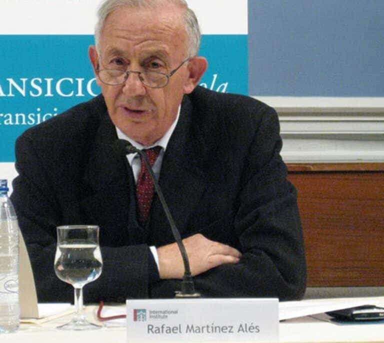 Muere a los 84 años Rafael Martínez Alés, director de Alianza Editorial