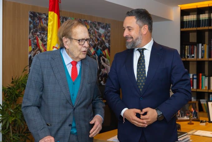 Ramón Tamames y Santiago Abascal, reunidos este miércoles en Madrid.