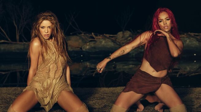 Shakira y Karol G en el videoclip de su canción 'TQG'