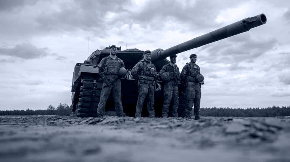 Soldados frente a un tanque Leopard 2, el pasado mes de junio, en Lituania.