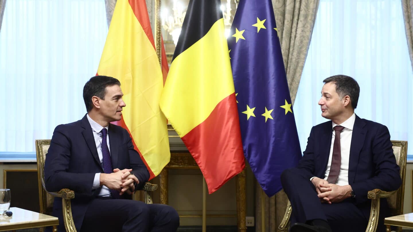Brussels (Belgium), 23/03/2023.- Belgium's Prime Minister Alexander De Croo (R) and Spain's Prime Minister Pedro Sanchez (L) during their meeting at the Lambermont in Brussels, Belgium, 23 March 2023, ahead of a EU summit. EU leaders will meet for a two-day summit in Brussels. (Bélgica, España, Bruselas) EFE/EPA/STEPHANIE LECOCQ