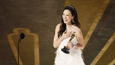 Ni Ana de Armas ni Cate Blanchett, Michelle Yeoh se hace con el Oscar a mejor actriz