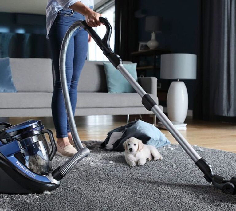 ¡Aprovecha y ahorra casi 100 euros en esta aspiradora sin bolsa de Rowenta y mantén siempre limpia tu casa!