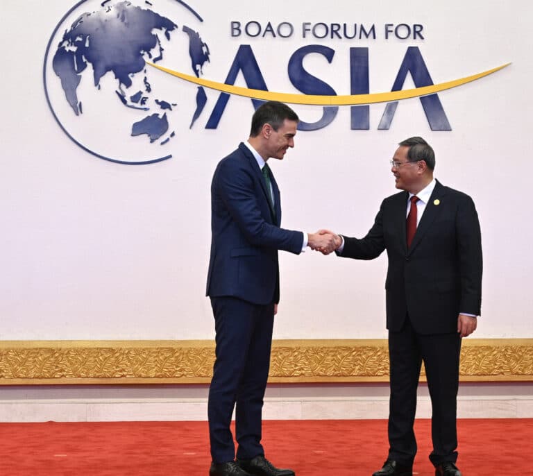 Sánchez elogia la cooperación internacional y se ofrece como un aliado "constructivo y responsable" en China
