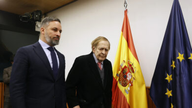 Tamames anuncia novedades y una nueva versión del discurso de la moción tras su filtración