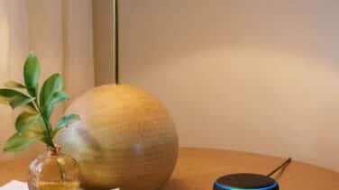 ¡Ofertón! Consigue el altavoz inteligente Echo Dot de 3.ª generación de Amazon a mitad de precio