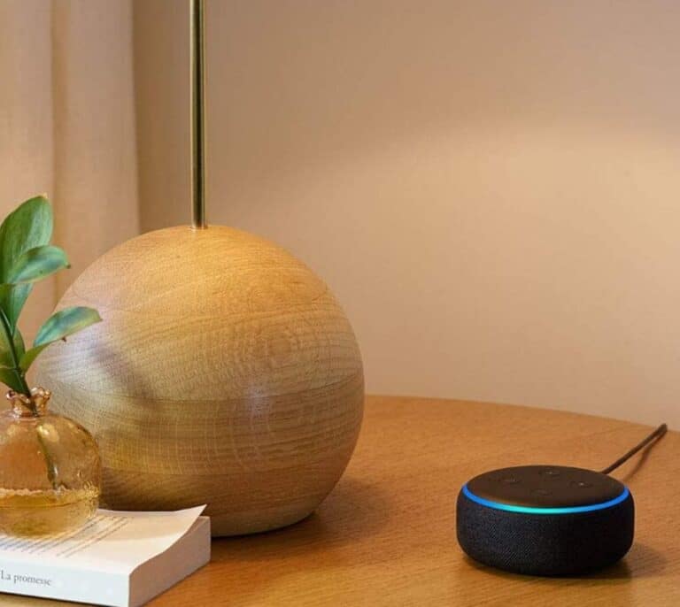 ¡Ofertón! Consigue el altavoz inteligente Echo Dot de 3.ª generación de Amazon a mitad de precio