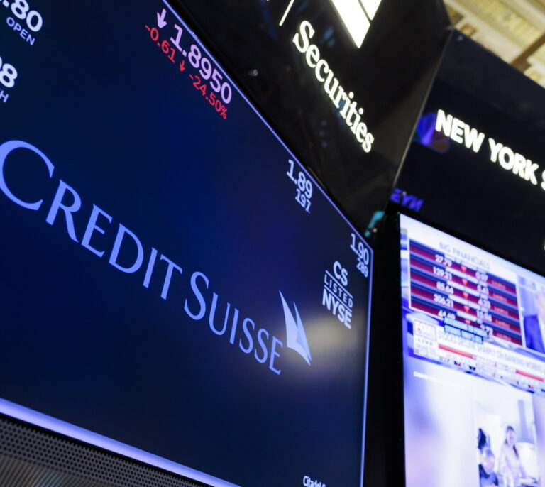 Credit Suisse contagia a la banca estadounidense tras una jornada negra en Wall Street