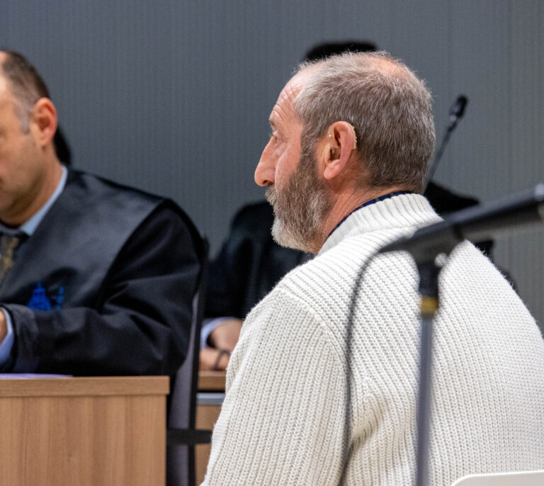 El acusado por el crimen de Lardero dice que el niño actuó "voluntariamente"