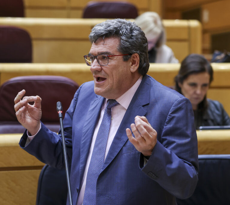 Escrivá carga contra las conclusiones de la Airef sobre el ingreso mínimo: sólo llega al 35% de los beneficiarios