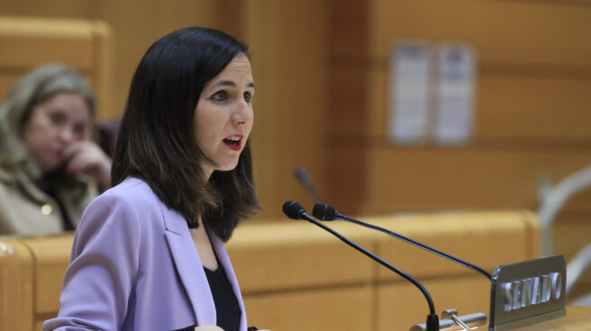 La ministra de Derechos Sociales y Agenda 2030, Ione Belarra, interviene en la sesión del Senado