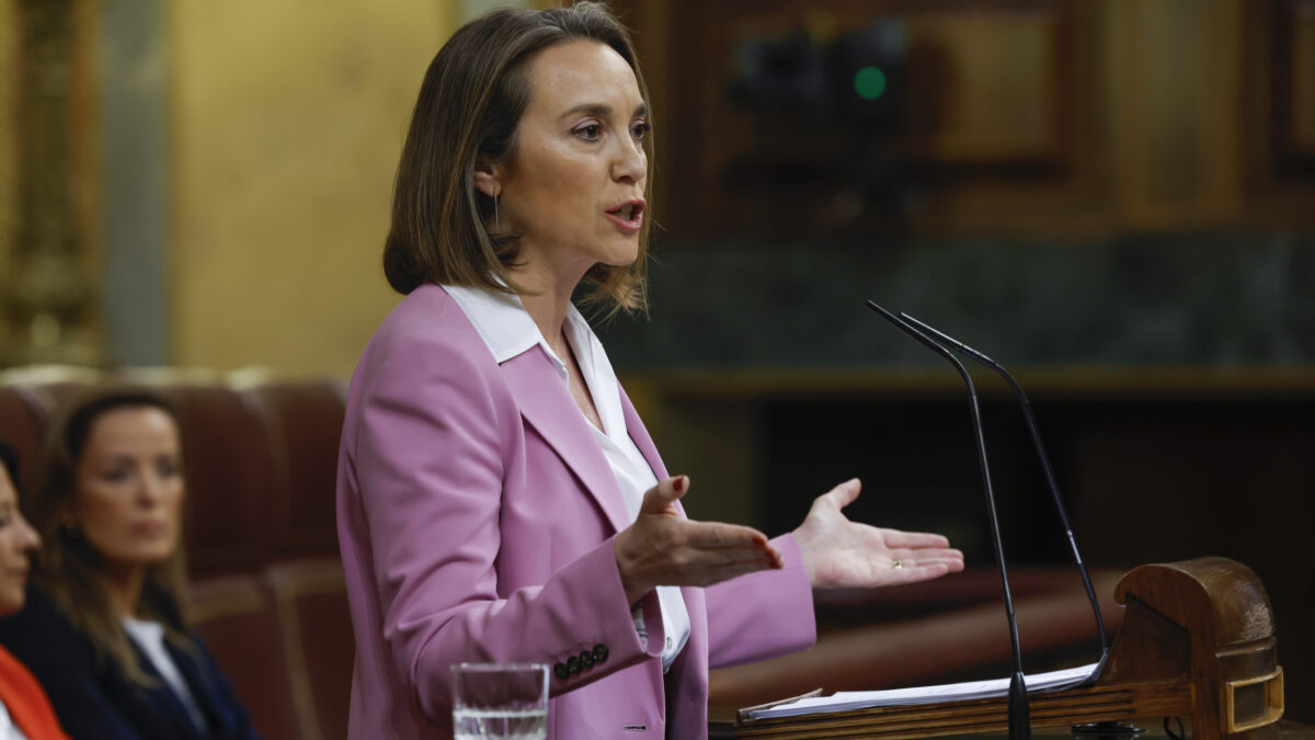 La portavoz del Partido Popular en el Congreso, Cuca Gamarra, interviene durante la segunda y última jornada del debate de la moción de censura que impulsa Vox, con Ramón Tamames de candidato.