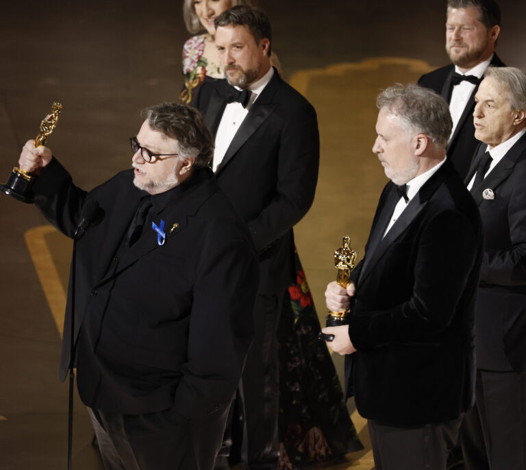 Guillermo del Toro y 'Pinocho' le dan a Netflix su primer Oscar a la mejor película de animación