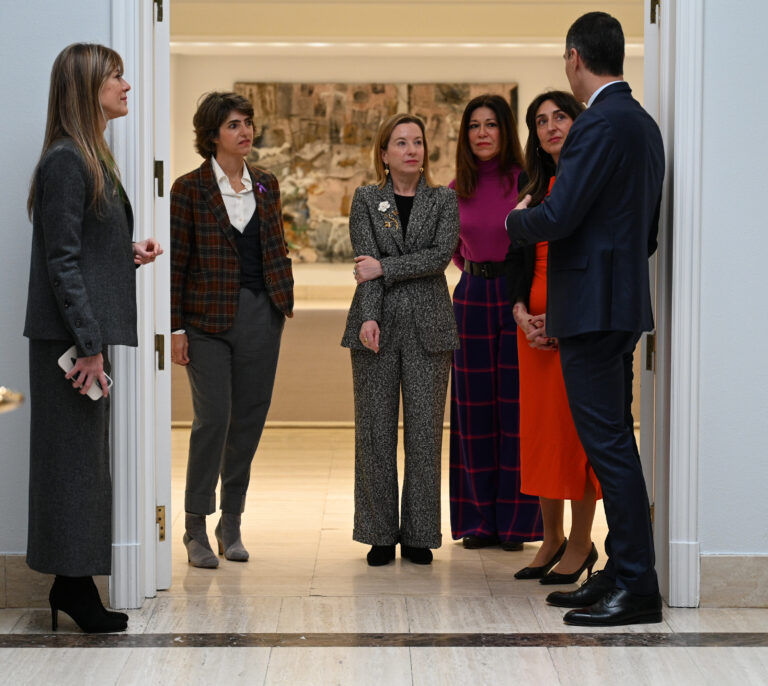 División en el 8-M: Sánchez en Moncloa, Irene Montero en el Pavón y Yolanda Díaz en el Instituto Cervantes